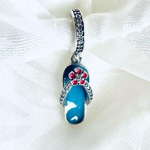 🩴 NWOT Flip Flop Pendant Charm